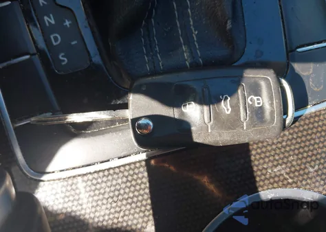 2015 Volkswagen Passat 1.8T Sport z USA, uszkodzony, nr VIN 1VWBS7A39FC080942